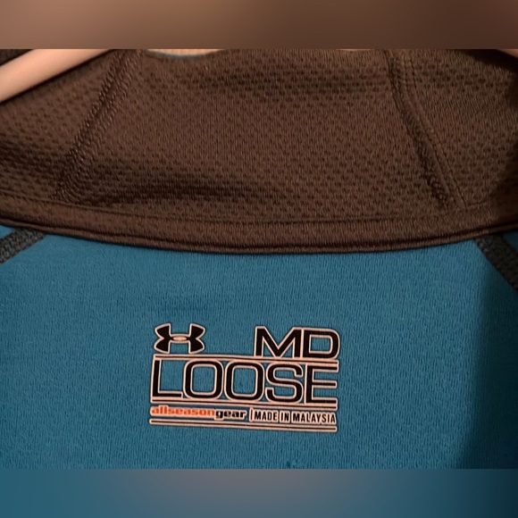 Under Armour Loose, all season, 1/4 zip pullover, size Medium, turquoise blue - Picture 6 of 6